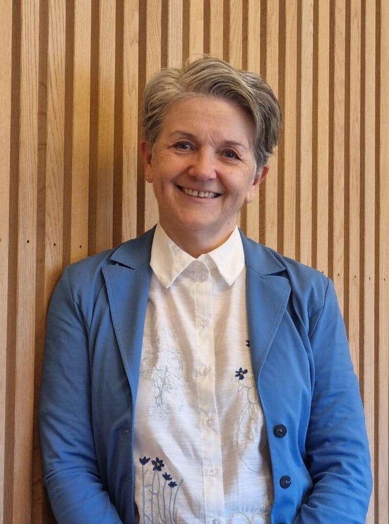 Foto av foredragsholder Kristin Helle, rådgiver for Tysvær kommune.